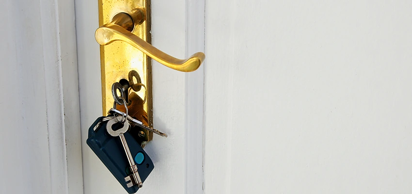 Broken Door Key Extraction in Dinuba, CA